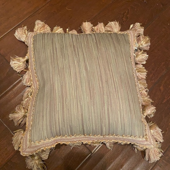 Light pink Waterford Throw Pillow with Tassels. 11 x 11” - Picture 4 of 4